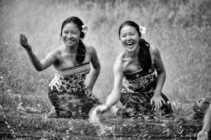 PIPA Merit Award - Roger Khoo (Singapore)  Bali Maidens Splash